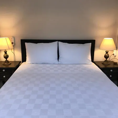Mayamore Hotel
