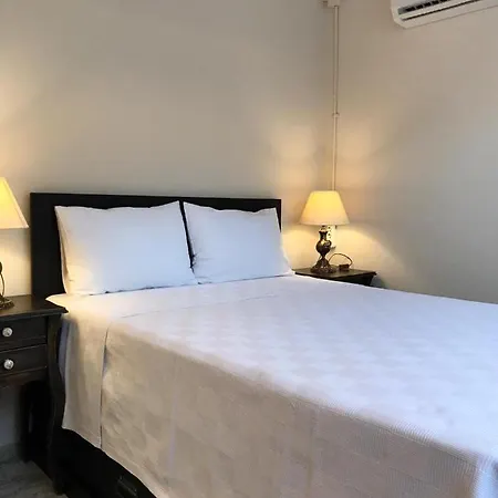 Mayamore Hotel *